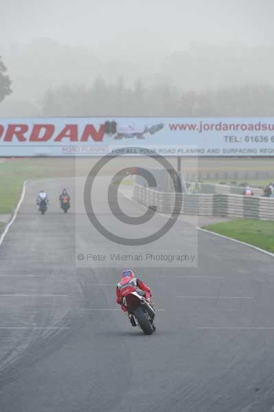 Mallory park Leicestershire;Mallory park photographs;Motorcycle action photographs;event digital images;eventdigitalimages;mallory park;no limits trackday;peter wileman photography;trackday;trackday digital images;trackday photos