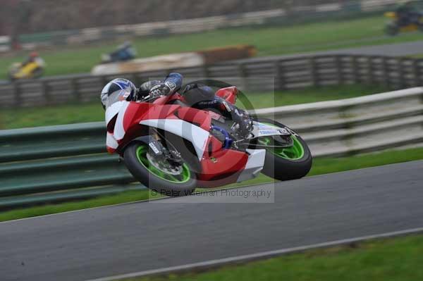 Mallory park Leicestershire;Mallory park photographs;Motorcycle action photographs;event digital images;eventdigitalimages;mallory park;no limits trackday;peter wileman photography;trackday;trackday digital images;trackday photos
