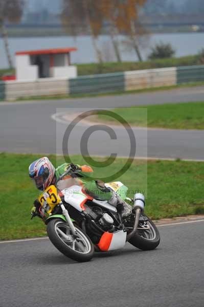 Mallory park Leicestershire;Mallory park photographs;Motorcycle action photographs;event digital images;eventdigitalimages;mallory park;no limits trackday;peter wileman photography;trackday;trackday digital images;trackday photos