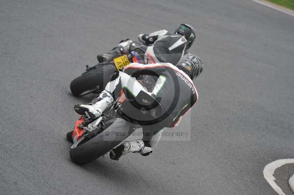 Mallory park Leicestershire;Mallory park photographs;Motorcycle action photographs;event digital images;eventdigitalimages;mallory park;no limits trackday;peter wileman photography;trackday;trackday digital images;trackday photos