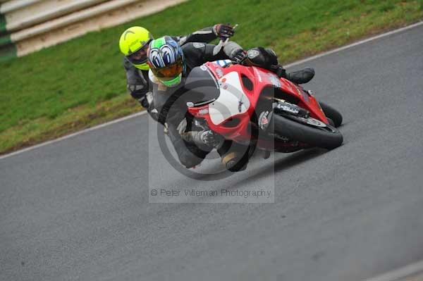 Mallory park Leicestershire;Mallory park photographs;Motorcycle action photographs;event digital images;eventdigitalimages;mallory park;no limits trackday;peter wileman photography;trackday;trackday digital images;trackday photos