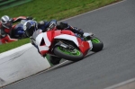 Mallory-park-Leicestershire;Mallory-park-photographs;Motorcycle-action-photographs;event-digital-images;eventdigitalimages;mallory-park;no-limits-trackday;peter-wileman-photography;trackday;trackday-digital-images;trackday-photos