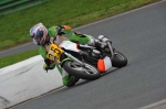 Mallory-park-Leicestershire;Mallory-park-photographs;Motorcycle-action-photographs;event-digital-images;eventdigitalimages;mallory-park;no-limits-trackday;peter-wileman-photography;trackday;trackday-digital-images;trackday-photos