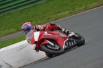 Mallory-park-Leicestershire;Mallory-park-photographs;Motorcycle-action-photographs;event-digital-images;eventdigitalimages;mallory-park;no-limits-trackday;peter-wileman-photography;trackday;trackday-digital-images;trackday-photos