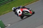 Mallory-park-Leicestershire;Mallory-park-photographs;Motorcycle-action-photographs;event-digital-images;eventdigitalimages;mallory-park;no-limits-trackday;peter-wileman-photography;trackday;trackday-digital-images;trackday-photos