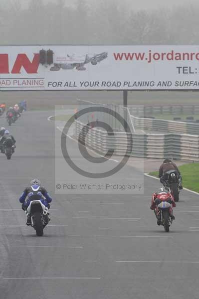 Mallory park Leicestershire;Mallory park photographs;Motorcycle action photographs;event digital images;eventdigitalimages;mallory park;no limits trackday;peter wileman photography;trackday;trackday digital images;trackday photos