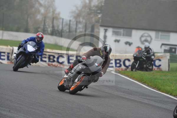 Mallory park Leicestershire;Mallory park photographs;Motorcycle action photographs;event digital images;eventdigitalimages;mallory park;no limits trackday;peter wileman photography;trackday;trackday digital images;trackday photos