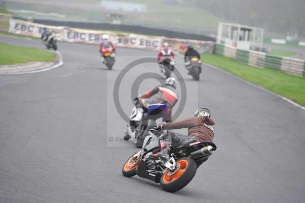 Mallory park Leicestershire;Mallory park photographs;Motorcycle action photographs;event digital images;eventdigitalimages;mallory park;no limits trackday;peter wileman photography;trackday;trackday digital images;trackday photos