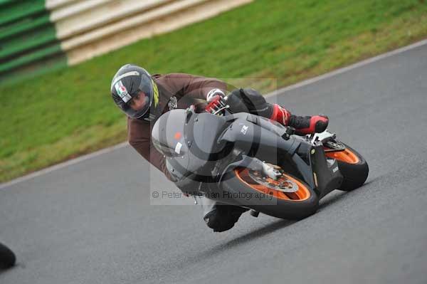 Mallory park Leicestershire;Mallory park photographs;Motorcycle action photographs;event digital images;eventdigitalimages;mallory park;no limits trackday;peter wileman photography;trackday;trackday digital images;trackday photos