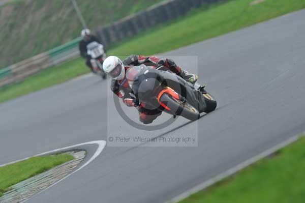 Mallory park Leicestershire;Mallory park photographs;Motorcycle action photographs;event digital images;eventdigitalimages;mallory park;no limits trackday;peter wileman photography;trackday;trackday digital images;trackday photos
