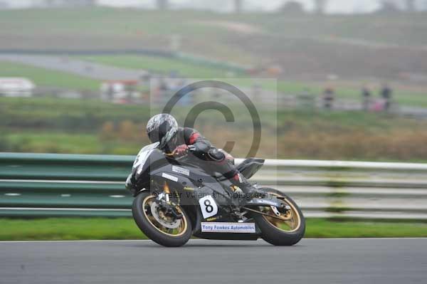 Mallory park Leicestershire;Mallory park photographs;Motorcycle action photographs;event digital images;eventdigitalimages;mallory park;no limits trackday;peter wileman photography;trackday;trackday digital images;trackday photos