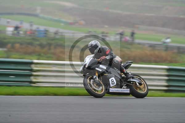 Mallory park Leicestershire;Mallory park photographs;Motorcycle action photographs;event digital images;eventdigitalimages;mallory park;no limits trackday;peter wileman photography;trackday;trackday digital images;trackday photos
