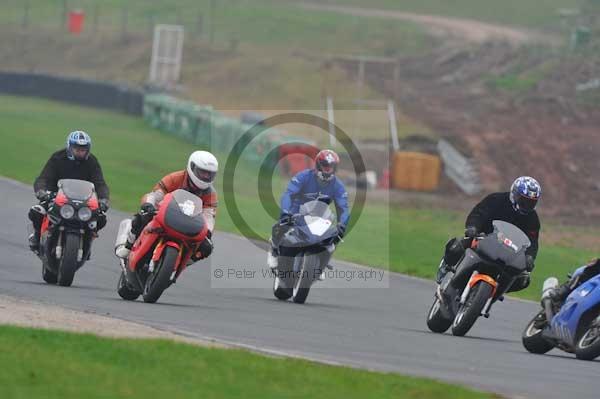 Mallory park Leicestershire;Mallory park photographs;Motorcycle action photographs;event digital images;eventdigitalimages;mallory park;no limits trackday;peter wileman photography;trackday;trackday digital images;trackday photos