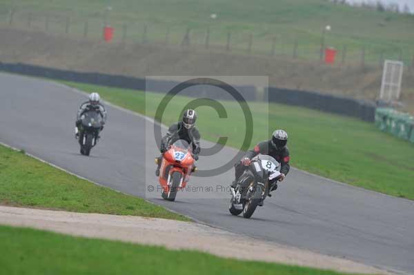 Mallory park Leicestershire;Mallory park photographs;Motorcycle action photographs;event digital images;eventdigitalimages;mallory park;no limits trackday;peter wileman photography;trackday;trackday digital images;trackday photos