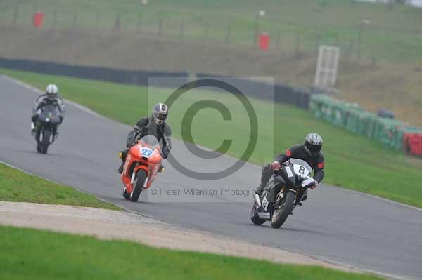 Mallory park Leicestershire;Mallory park photographs;Motorcycle action photographs;event digital images;eventdigitalimages;mallory park;no limits trackday;peter wileman photography;trackday;trackday digital images;trackday photos