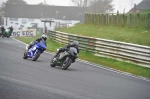 Mallory-park-Leicestershire;Mallory-park-photographs;Motorcycle-action-photographs;event-digital-images;eventdigitalimages;mallory-park;no-limits-trackday;peter-wileman-photography;trackday;trackday-digital-images;trackday-photos