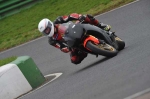 Mallory-park-Leicestershire;Mallory-park-photographs;Motorcycle-action-photographs;event-digital-images;eventdigitalimages;mallory-park;no-limits-trackday;peter-wileman-photography;trackday;trackday-digital-images;trackday-photos