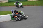 Mallory-park-Leicestershire;Mallory-park-photographs;Motorcycle-action-photographs;event-digital-images;eventdigitalimages;mallory-park;no-limits-trackday;peter-wileman-photography;trackday;trackday-digital-images;trackday-photos