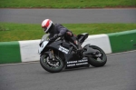 Mallory-park-Leicestershire;Mallory-park-photographs;Motorcycle-action-photographs;event-digital-images;eventdigitalimages;mallory-park;no-limits-trackday;peter-wileman-photography;trackday;trackday-digital-images;trackday-photos