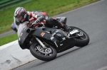 Mallory-park-Leicestershire;Mallory-park-photographs;Motorcycle-action-photographs;event-digital-images;eventdigitalimages;mallory-park;no-limits-trackday;peter-wileman-photography;trackday;trackday-digital-images;trackday-photos