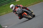 Mallory-park-Leicestershire;Mallory-park-photographs;Motorcycle-action-photographs;event-digital-images;eventdigitalimages;mallory-park;no-limits-trackday;peter-wileman-photography;trackday;trackday-digital-images;trackday-photos