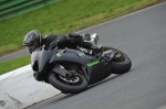 Mallory-park-Leicestershire;Mallory-park-photographs;Motorcycle-action-photographs;event-digital-images;eventdigitalimages;mallory-park;no-limits-trackday;peter-wileman-photography;trackday;trackday-digital-images;trackday-photos
