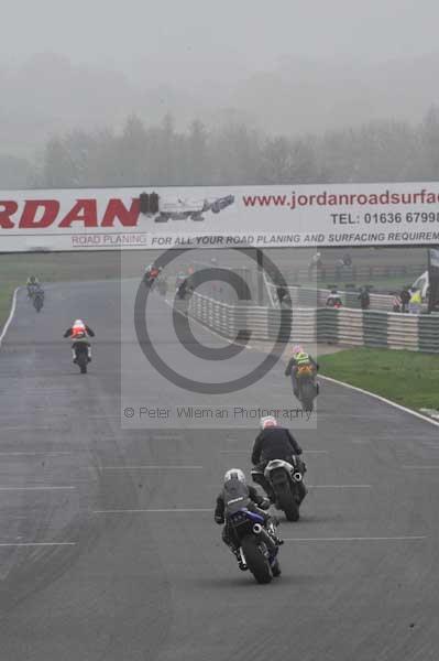 Mallory park Leicestershire;Mallory park photographs;Motorcycle action photographs;event digital images;eventdigitalimages;mallory park;no limits trackday;peter wileman photography;trackday;trackday digital images;trackday photos