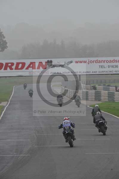 Mallory park Leicestershire;Mallory park photographs;Motorcycle action photographs;event digital images;eventdigitalimages;mallory park;no limits trackday;peter wileman photography;trackday;trackday digital images;trackday photos