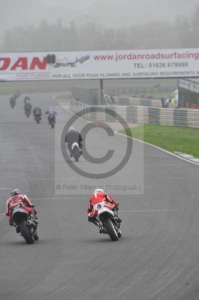 Mallory park Leicestershire;Mallory park photographs;Motorcycle action photographs;event digital images;eventdigitalimages;mallory park;no limits trackday;peter wileman photography;trackday;trackday digital images;trackday photos