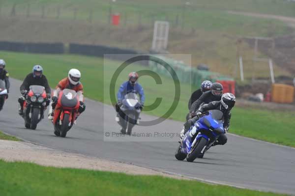 Mallory park Leicestershire;Mallory park photographs;Motorcycle action photographs;event digital images;eventdigitalimages;mallory park;no limits trackday;peter wileman photography;trackday;trackday digital images;trackday photos