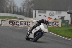 Mallory-park-Leicestershire;Mallory-park-photographs;Motorcycle-action-photographs;event-digital-images;eventdigitalimages;mallory-park;no-limits-trackday;peter-wileman-photography;trackday;trackday-digital-images;trackday-photos