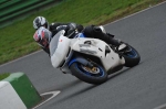 Mallory-park-Leicestershire;Mallory-park-photographs;Motorcycle-action-photographs;event-digital-images;eventdigitalimages;mallory-park;no-limits-trackday;peter-wileman-photography;trackday;trackday-digital-images;trackday-photos
