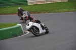 Mallory-park-Leicestershire;Mallory-park-photographs;Motorcycle-action-photographs;event-digital-images;eventdigitalimages;mallory-park;no-limits-trackday;peter-wileman-photography;trackday;trackday-digital-images;trackday-photos