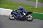 Mallory-park-Leicestershire;Mallory-park-photographs;Motorcycle-action-photographs;event-digital-images;eventdigitalimages;mallory-park;no-limits-trackday;peter-wileman-photography;trackday;trackday-digital-images;trackday-photos