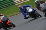 Mallory-park-Leicestershire;Mallory-park-photographs;Motorcycle-action-photographs;event-digital-images;eventdigitalimages;mallory-park;no-limits-trackday;peter-wileman-photography;trackday;trackday-digital-images;trackday-photos
