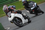 Mallory-park-Leicestershire;Mallory-park-photographs;Motorcycle-action-photographs;event-digital-images;eventdigitalimages;mallory-park;no-limits-trackday;peter-wileman-photography;trackday;trackday-digital-images;trackday-photos