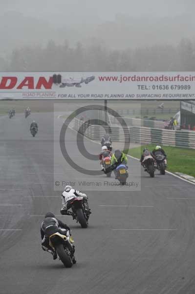 Mallory park Leicestershire;Mallory park photographs;Motorcycle action photographs;event digital images;eventdigitalimages;mallory park;no limits trackday;peter wileman photography;trackday;trackday digital images;trackday photos