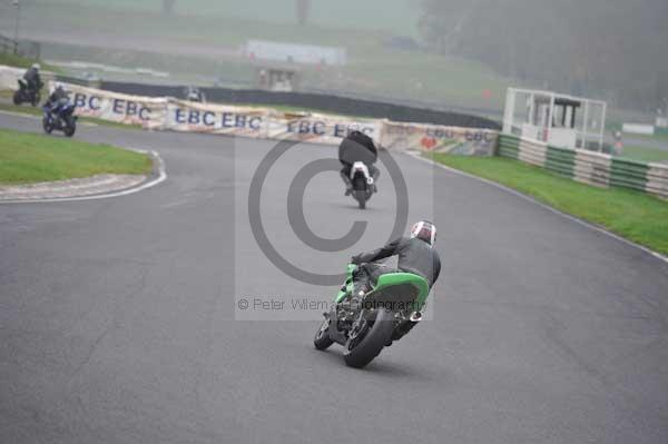 Mallory park Leicestershire;Mallory park photographs;Motorcycle action photographs;event digital images;eventdigitalimages;mallory park;no limits trackday;peter wileman photography;trackday;trackday digital images;trackday photos