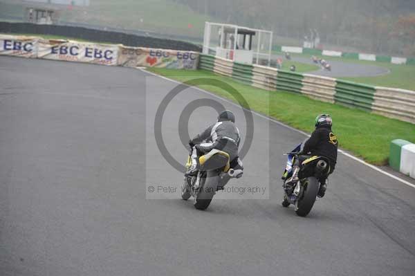 Mallory park Leicestershire;Mallory park photographs;Motorcycle action photographs;event digital images;eventdigitalimages;mallory park;no limits trackday;peter wileman photography;trackday;trackday digital images;trackday photos