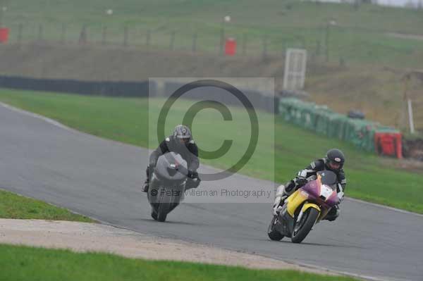 Mallory park Leicestershire;Mallory park photographs;Motorcycle action photographs;event digital images;eventdigitalimages;mallory park;no limits trackday;peter wileman photography;trackday;trackday digital images;trackday photos