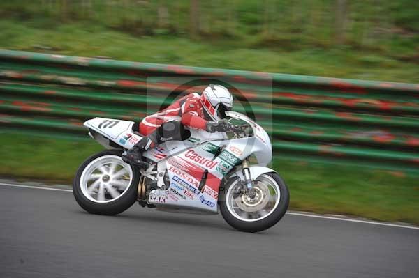 Mallory park Leicestershire;Mallory park photographs;Motorcycle action photographs;event digital images;eventdigitalimages;mallory park;no limits trackday;peter wileman photography;trackday;trackday digital images;trackday photos