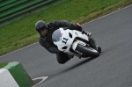 Mallory-park-Leicestershire;Mallory-park-photographs;Motorcycle-action-photographs;event-digital-images;eventdigitalimages;mallory-park;no-limits-trackday;peter-wileman-photography;trackday;trackday-digital-images;trackday-photos