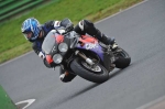 Mallory-park-Leicestershire;Mallory-park-photographs;Motorcycle-action-photographs;event-digital-images;eventdigitalimages;mallory-park;no-limits-trackday;peter-wileman-photography;trackday;trackday-digital-images;trackday-photos