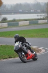Mallory-park-Leicestershire;Mallory-park-photographs;Motorcycle-action-photographs;event-digital-images;eventdigitalimages;mallory-park;no-limits-trackday;peter-wileman-photography;trackday;trackday-digital-images;trackday-photos