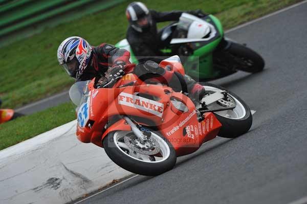 Mallory park Leicestershire;Mallory park photographs;Motorcycle action photographs;event digital images;eventdigitalimages;mallory park;no limits trackday;peter wileman photography;trackday;trackday digital images;trackday photos