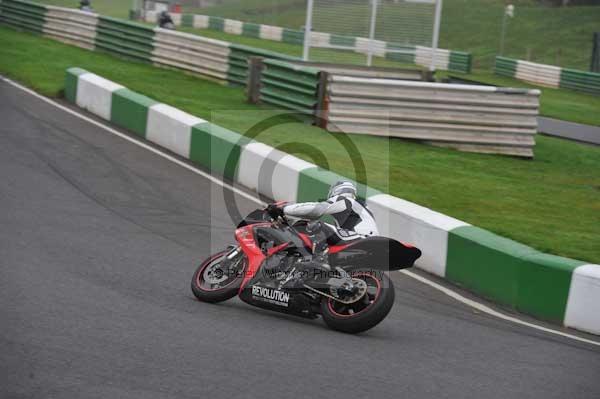 Mallory park Leicestershire;Mallory park photographs;Motorcycle action photographs;event digital images;eventdigitalimages;mallory park;no limits trackday;peter wileman photography;trackday;trackday digital images;trackday photos