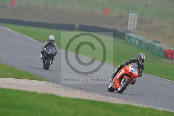 Mallory park Leicestershire;Mallory park photographs;Motorcycle action photographs;event digital images;eventdigitalimages;mallory park;no limits trackday;peter wileman photography;trackday;trackday digital images;trackday photos