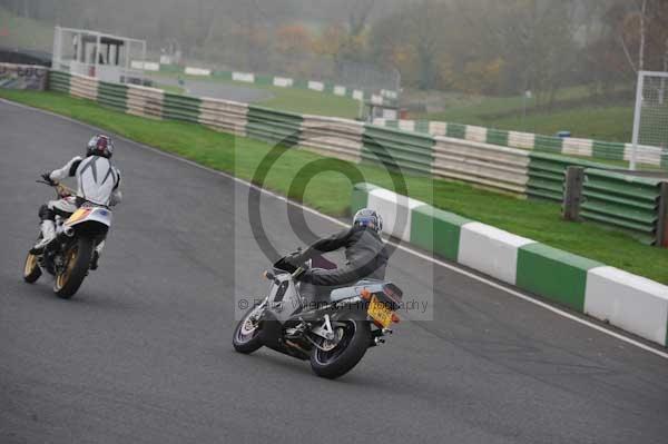 Mallory park Leicestershire;Mallory park photographs;Motorcycle action photographs;event digital images;eventdigitalimages;mallory park;no limits trackday;peter wileman photography;trackday;trackday digital images;trackday photos