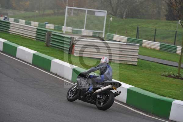 Mallory park Leicestershire;Mallory park photographs;Motorcycle action photographs;event digital images;eventdigitalimages;mallory park;no limits trackday;peter wileman photography;trackday;trackday digital images;trackday photos
