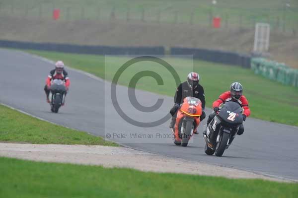 Mallory park Leicestershire;Mallory park photographs;Motorcycle action photographs;event digital images;eventdigitalimages;mallory park;no limits trackday;peter wileman photography;trackday;trackday digital images;trackday photos